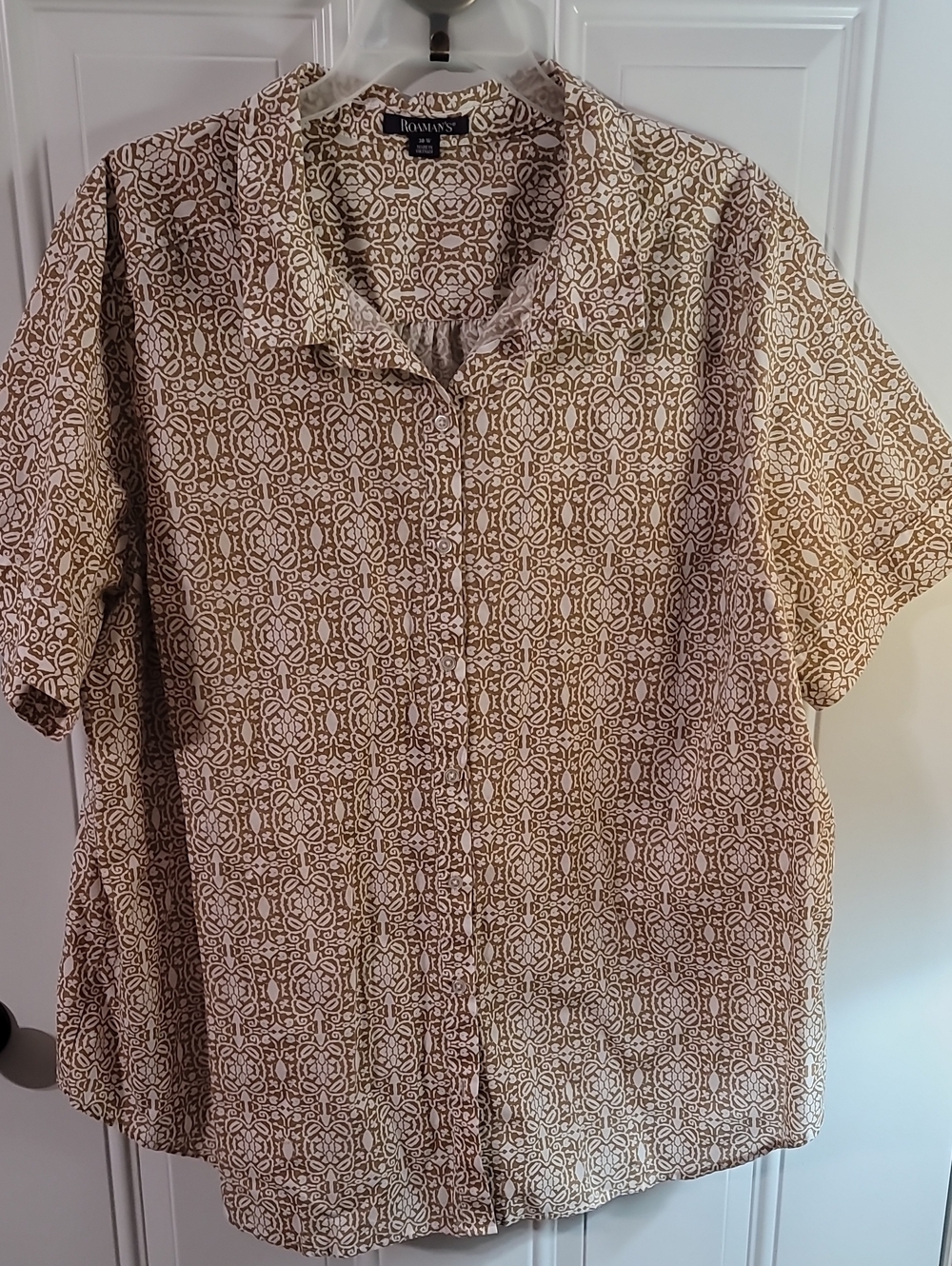 Roaman's Beige Patterned Short Sleeve Button-Front Top